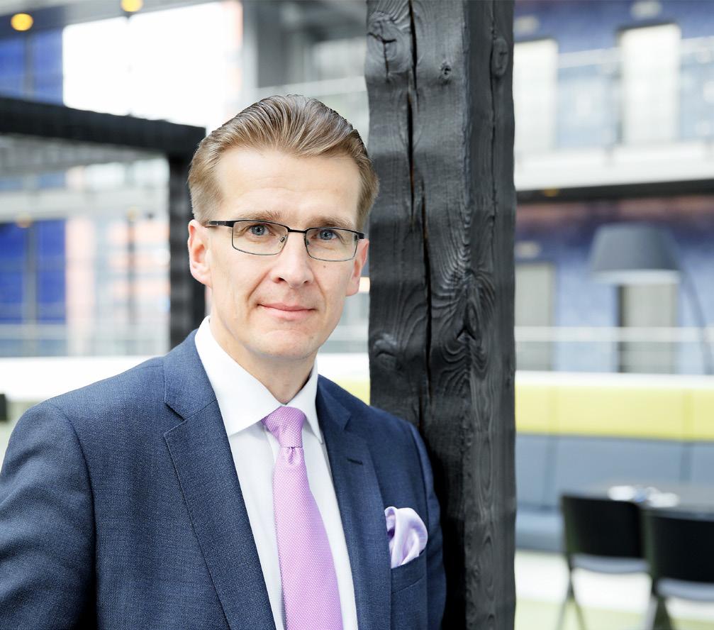 VERKSTÄLLANDE DIREKTÖR JOUKO PÖLÖNENS ÖVERSIKT Premieinkomsten för början av året var 1,5 miljarder euro.
