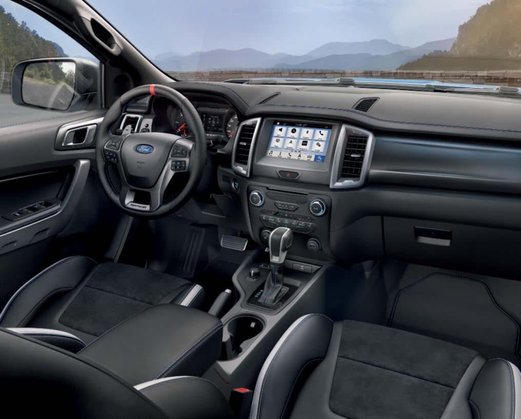 och navigationssystem Karosstyp Double Cab 4x4 Motor Diesel 2.