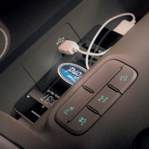 Exteriör USB-port Genom den inbyggda USB-anslutningen kan du lyssna på och hantera USB-minnen eller USB-musikspelare