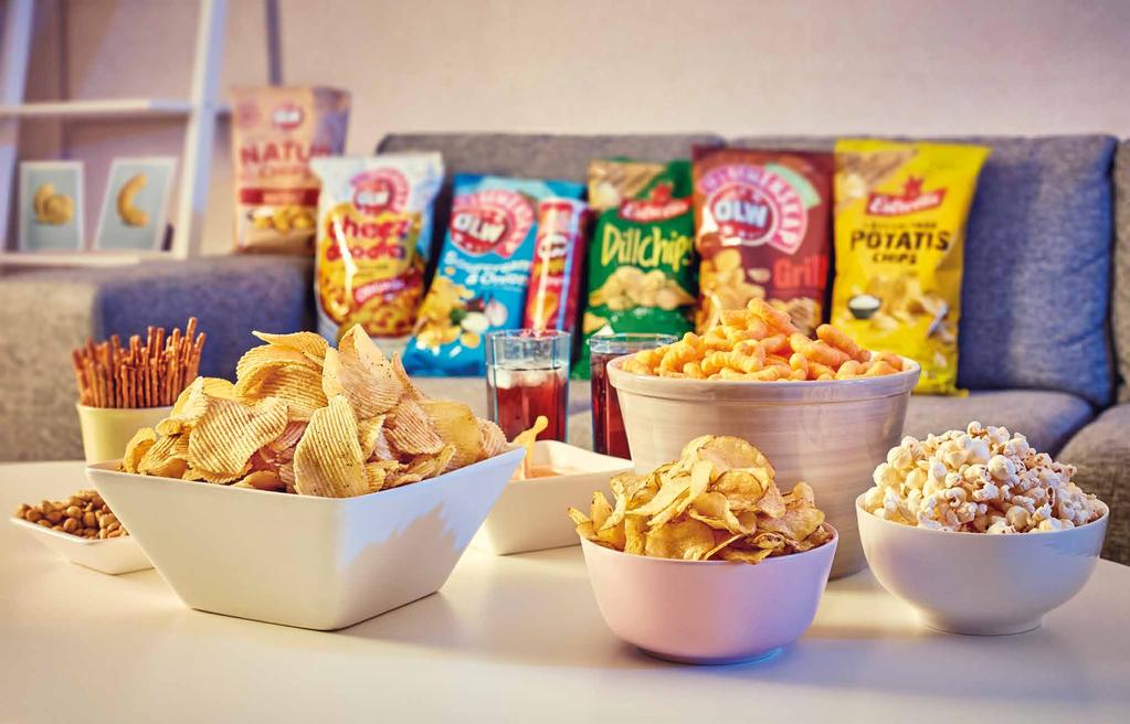Snacks SALTA SNACKS OLW är marknadsledare på snacks och det är vi både stolta och glada över. Vi har tillverkat snacks i alla former i hela 50 år.