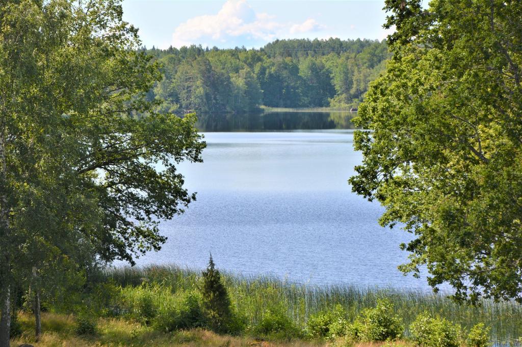 Mönsterås Fliseryd-Boda 1:5 del av Om Skog & Lantbruk Skog & Lantbruk är ett rådgivningsföretag som arbetar med följande tjänster inom jord och skog: - Fastighetsförmedling - Generationsskifte -