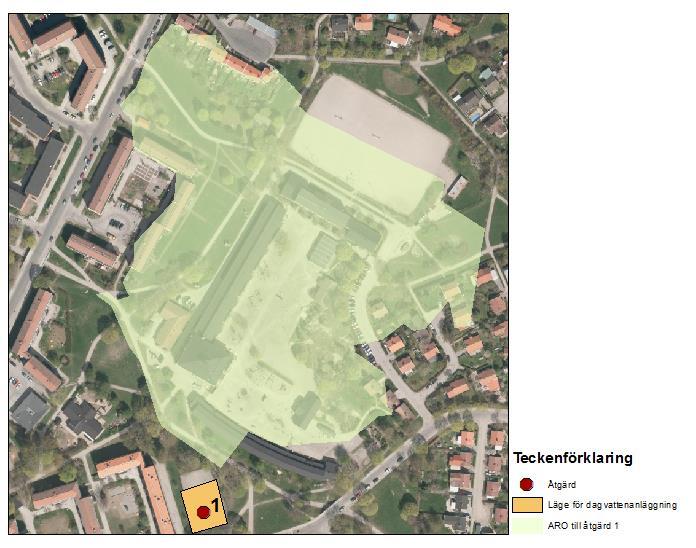 Bolaget 2 Figur 12 Avrinningsområdet till perkolations-/sedimentationsmagasinet är markerat med ljusgul färg. Läget för dagvattenanläggningen är markerad med en orange polygon.