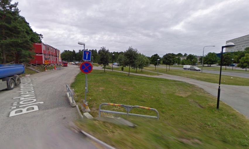 Figur 18 Bild på dagsläget, regngården anläggs i parken och tillför estetiska och pedagogiska värden till
