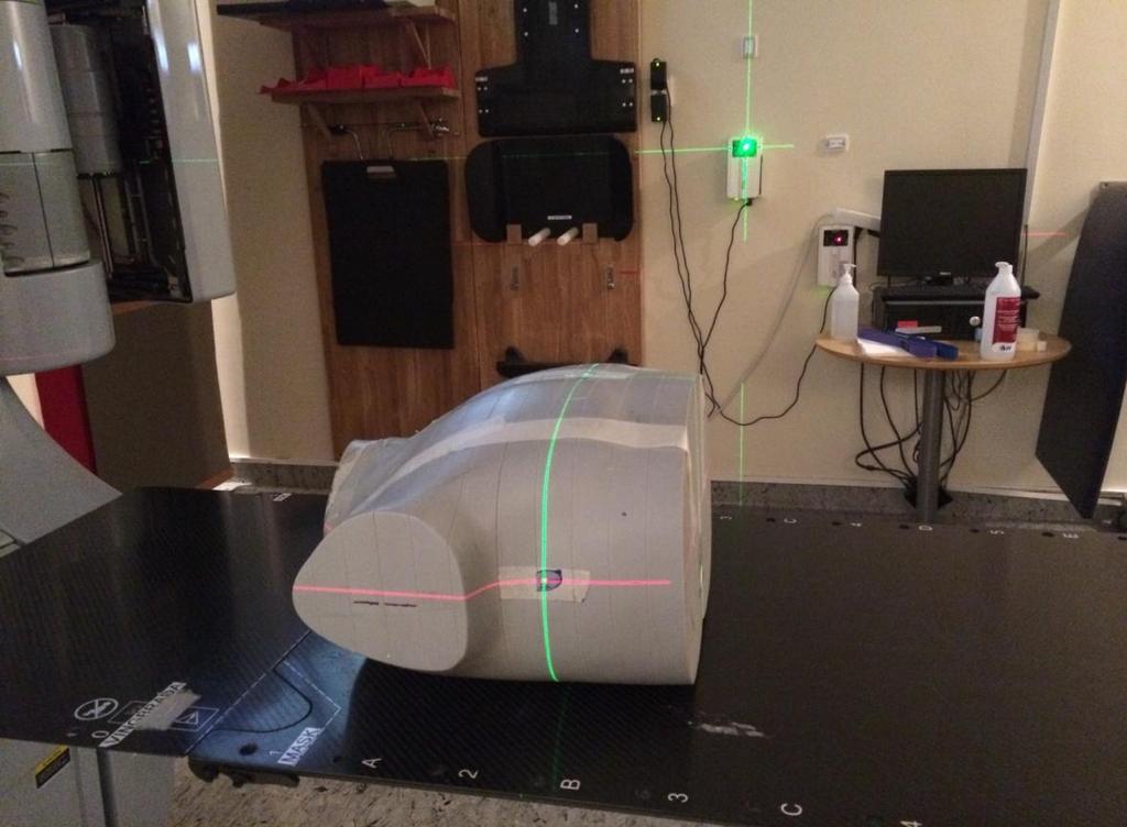 3 TEST PROCEDURE A great deal of work in this project is focused on the lateral views of the anthropomorphic phantom, since these are the ones that tend to have more quality problems even when an