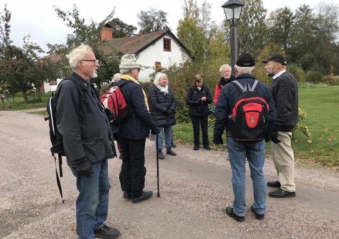 Gratulationskort har sänts till medlemmar som fyllt 85, 90 och 95 år och berört 40 medlemmar. Bokcirklar: Två cirklar om vardera sex deltagare som träffats 8 gånger i vår lokal.
