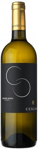 Italien - Cesconi Cesconi Manzoni Bianco D.O.C. Manzoni Bianco är en korsning av Pinot Bianco och Riesling med mycket bra förutsättningar i Trentino där svalare klimat råder.