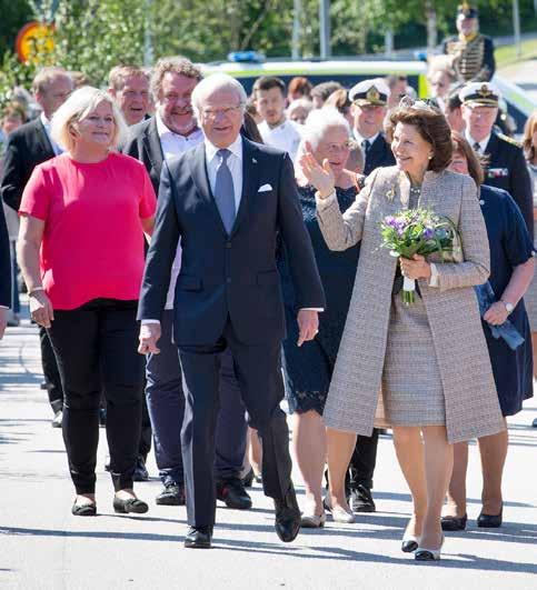 KOSTA BODA FIRAR 275 ÅR På Sveriges nationaldag den 6 juni firade Kosta Boda 275 år med kunglig glans.