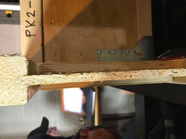 bra klimat och för att tillgodose provkropparnas önskade fuktkvot. Måttsättning på plywood, plåt och livfyllnad presenteras i tillverkningsritningarna under bilaga A. 4.3.