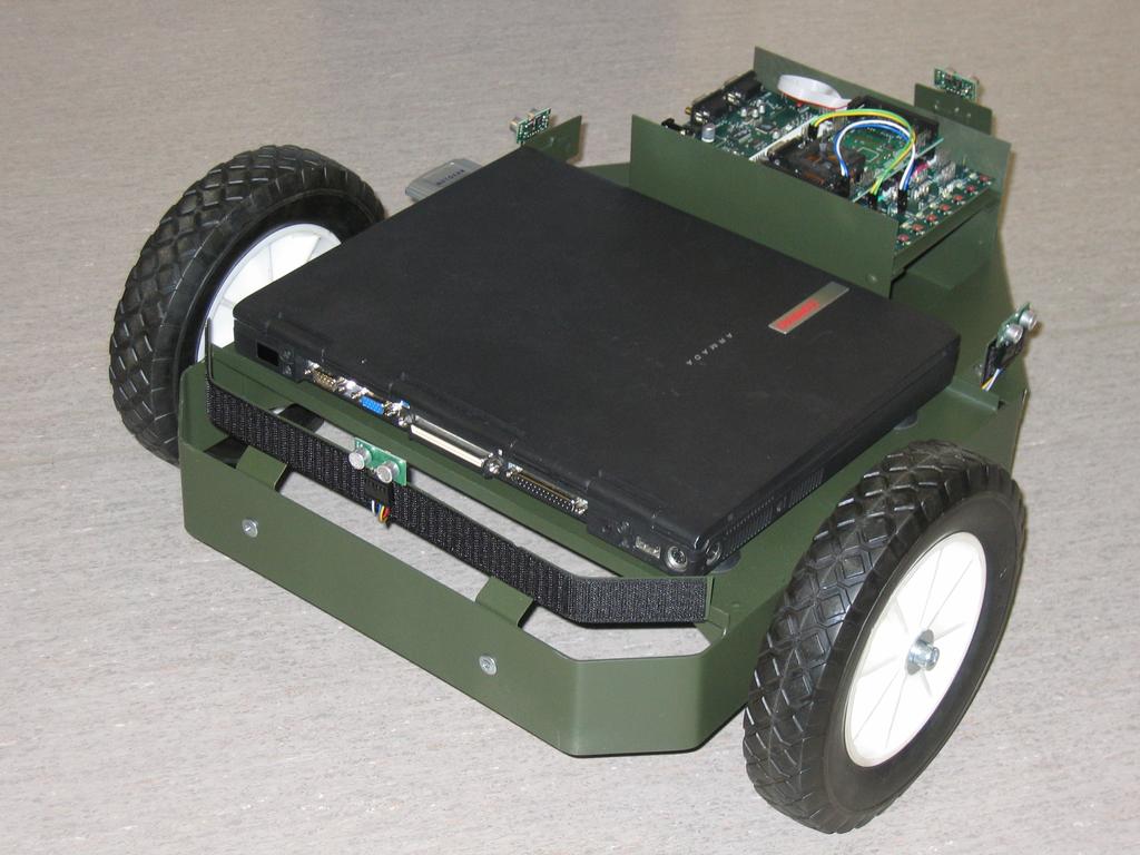 Collision avoidance fo r autonomt fordon Figur 4: Realisering av autonomt fordon 7.1.
