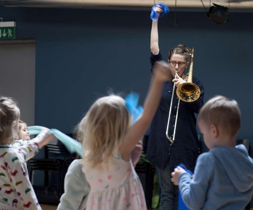 Skapande verksamhet - Musiklek - Danslek - Keramikverkstad