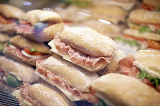 Dumplings serveras med koreansk soyasås kr G Ört