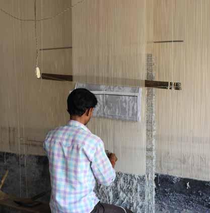Efter att engelsmännen invaderat Indien i mitten av 1800-talet, etablerades i området omkring Varanasi en mattproduktion i egentlig mening med fokus på export.