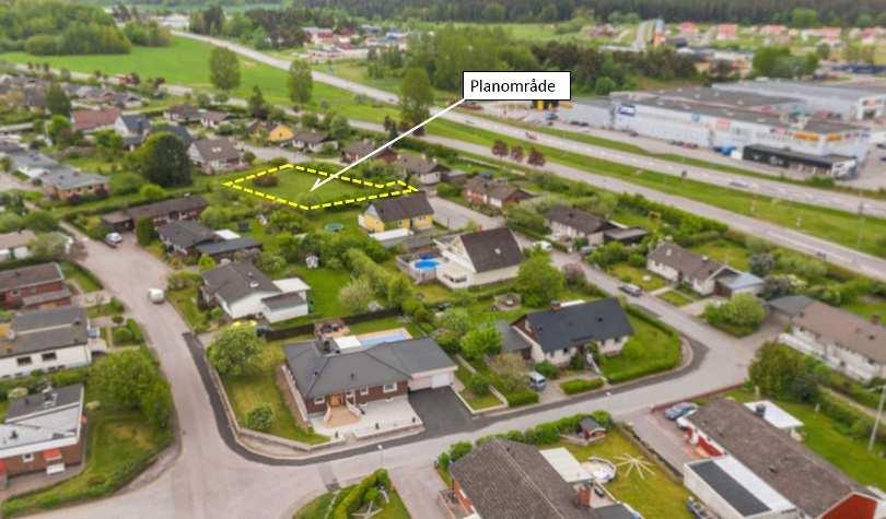 13(19) Inom södra delen av planområdet innebär planförslaget att parkmark tas i anspråk för en tomt för småhusbebyggelse och övergår i