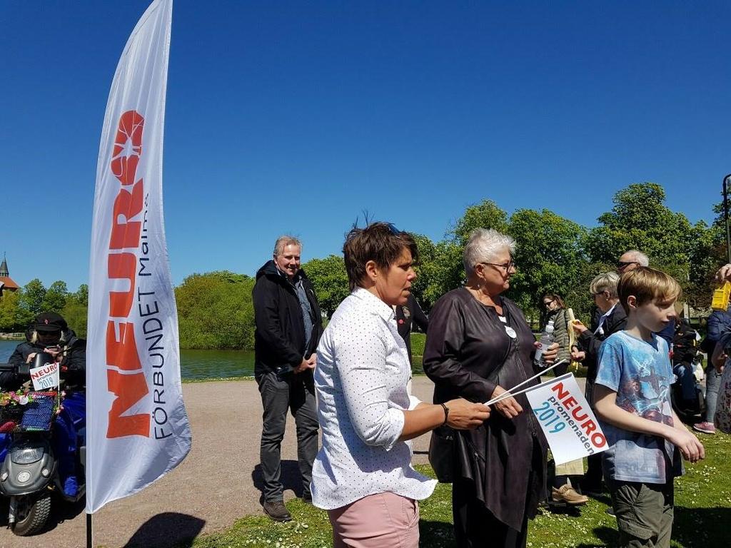 Vi gick och rullade för ökad medvetenhet till allmänheten att en halv miljon svenskar lever med en