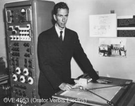 Lab 2 1953 skapades Ove (Orator Verbis Electris) av Gunnar Fant, KTH. Ove var en talsyntesmaskin som kunde göra vokalljud. Ganska bra sådana dessutom, i alla fall med tanke på dåtidens teknik.