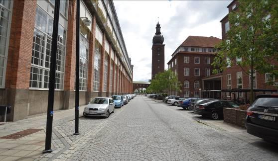 Karlsgatan med ASEA-tornet i fonden.
