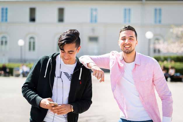 skolarbete och sin utveckling, (kritiskt tänkande), och, som ett resultat utveckla sina egenskaper och förmågor för att bli lärande med hög tilltro till sin egen förmåga, (självständigt lärande).