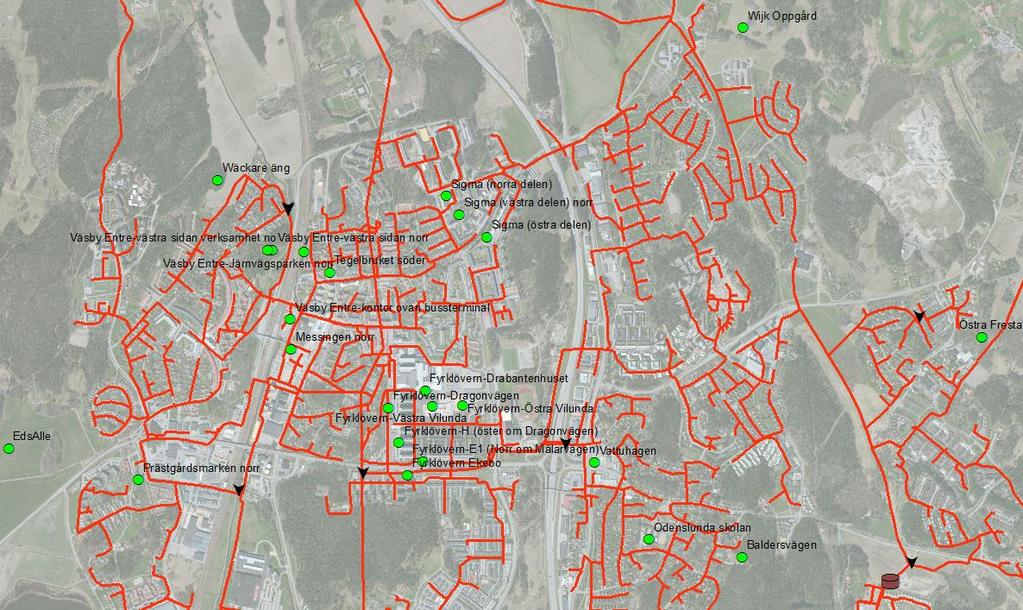 Bilaga 1, Översiktsbild från modellen med spillvattenledningsnätet markerat med rött och punkter för