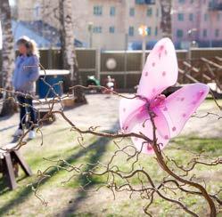 Vilhelmsdals föräldrakooperativ I en gammal hemtrevlig villa med stor tomt nära Rönninge Centrum ligger den lilla, familjära förskolan Vilhelmsdal.