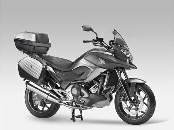 Adventure Pack NC750X Topbox 45L, Pakethållare, Väskhållare, 29L packväs kor, Alu paneler till väskor och topbox, Centralst öd, Värmehandtag, Skyddsbåge, Dimljus,