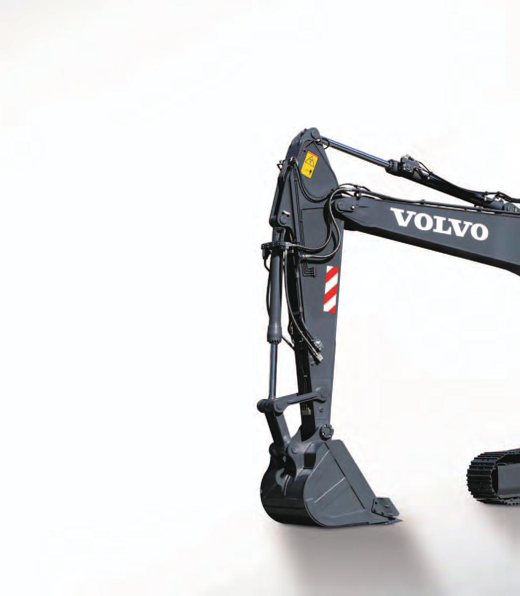 GÅ RUNT OCH TITTA. KLIV IN. TA KONTROLL. MER SÄKERHET Den ny-designade förarhytten, Volvo Care Cab, ger ökat skydd och säkerhet för föraren.