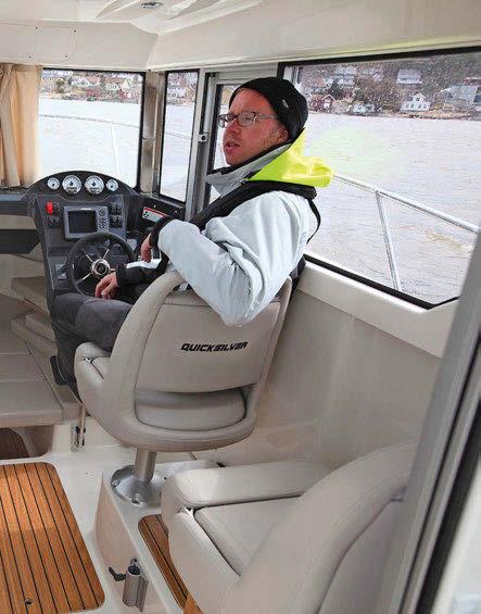2 3 quicksilver 755 pilothouse 4 1.