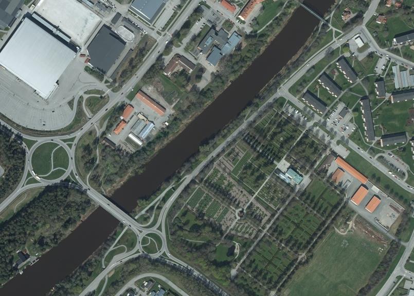 memo.docx Anslutning överföringsledningar Borrgrop Anslutning utloppsledning Figur. Landfäste på östra sidan av Lidan vid Vävaregatan samt område för utloppsledning. Ortofoto från VISS.