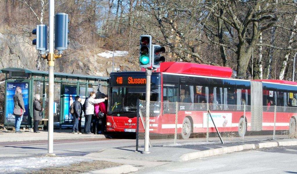 Sammanfattning Befolkningstillväxten i Stockholmsregionen är högre än vad som tidigare prognostiserats. Nacka och Värmdö växer snabbast i länet, medan Stockholms kommun ökar mest i absoluta tal.