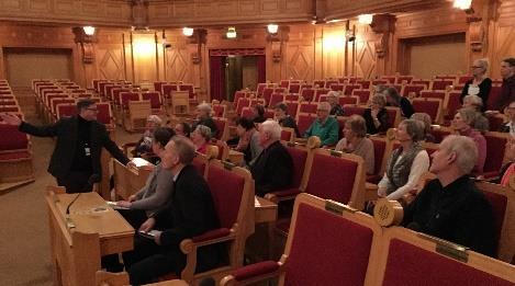 Vår eminente kock Andreas Lindell på vårt eget slottsvandrarhem Bogesund lärde oss tillreda en förnämlig
