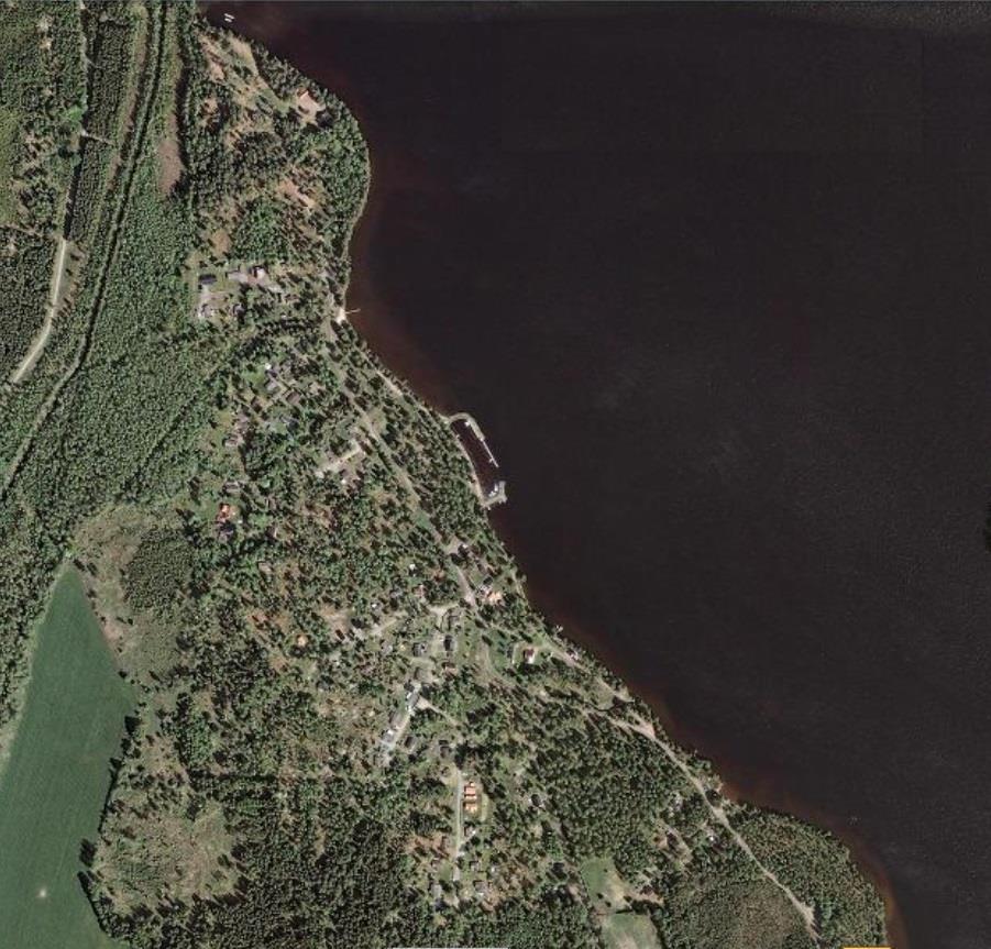 6(16) FÖRUTSÄTTNINGAR, FÖRÄNDRINGAR OCH KONSEKVENSER Mark, vegetation och vatten Befintliga förhållanden Planområdet ligger utmed sjön Viken och sträcker sig ca 1 km utmed stranden och ca 300 m inåt