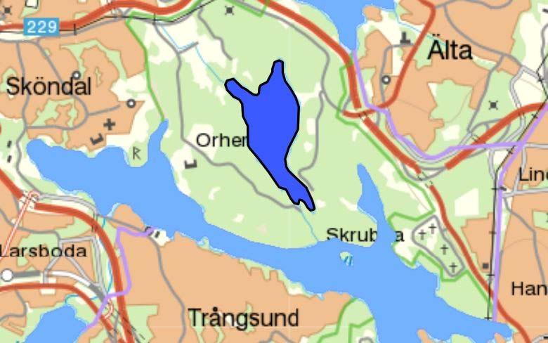 P L Figur 7. Flaten (mörkblått område) är en preliminär vattenförekomst och är belägen mellan Sköndal och Älta. Provtagningslokaler i Flaten 2017, profundal (P) och litoral (L).