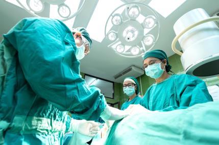 Pågående forskning om behandling Botande behandling Kirurgisk teknik Öppen kirurgi eller