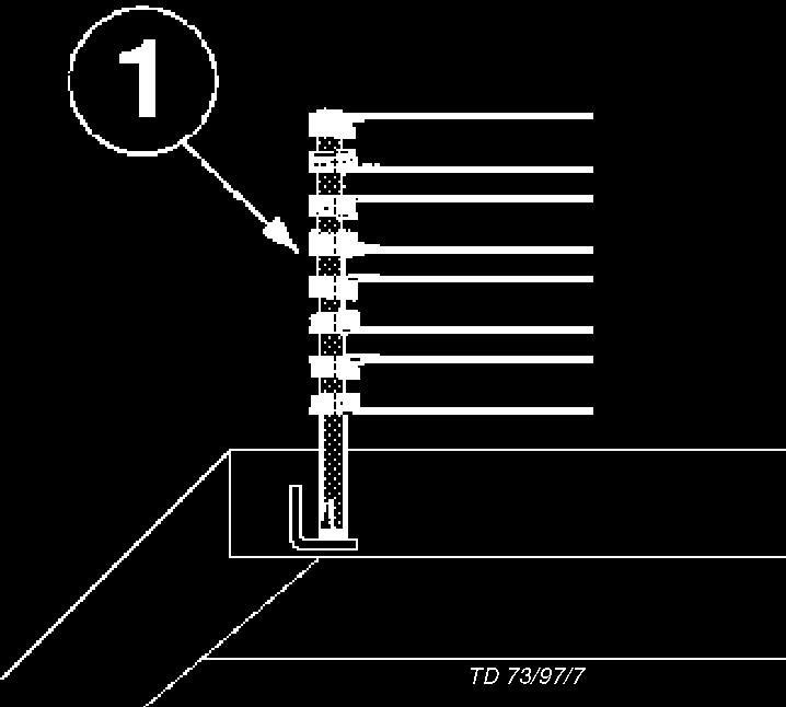 Hydraulspaken är öppen (position E) T 4. Förvissa dig om att svängningsområdet är fritt och ingen befinner sig inom faroområdet.