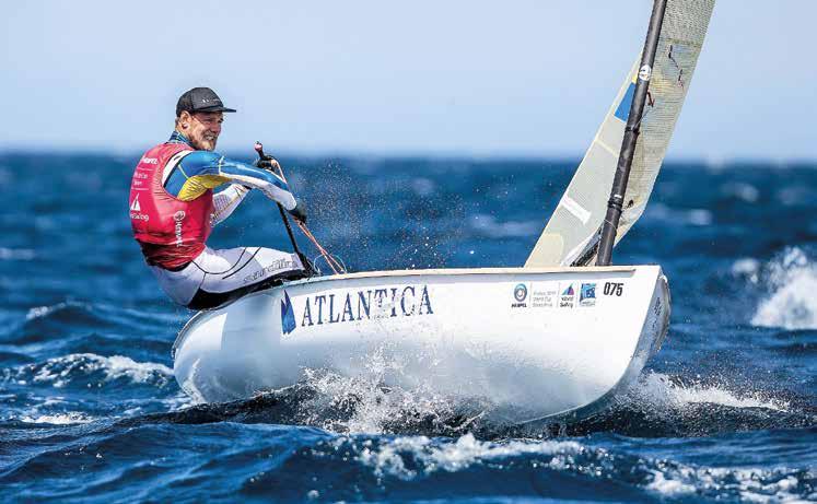 Max Salminen, Finnjolle. Foto: Jesus Renedo. Josefin Olsson, Laser Radial. Foto: Junichi Hirai. Anton Dahlberg/Fredrik Bergström, 470. Foto: Junichi Hirai. är det finnjollen som varit hans redskap.