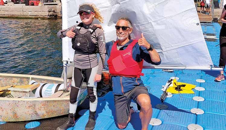 Äventyraren Oskar Kihlborg och seglartjejen Herta Liljegren premiärkappseglade plasitimsten i samband med ÅF Offshore Race i Stockholm i slutet av juni. Foto: Lisa Possne Frisell.