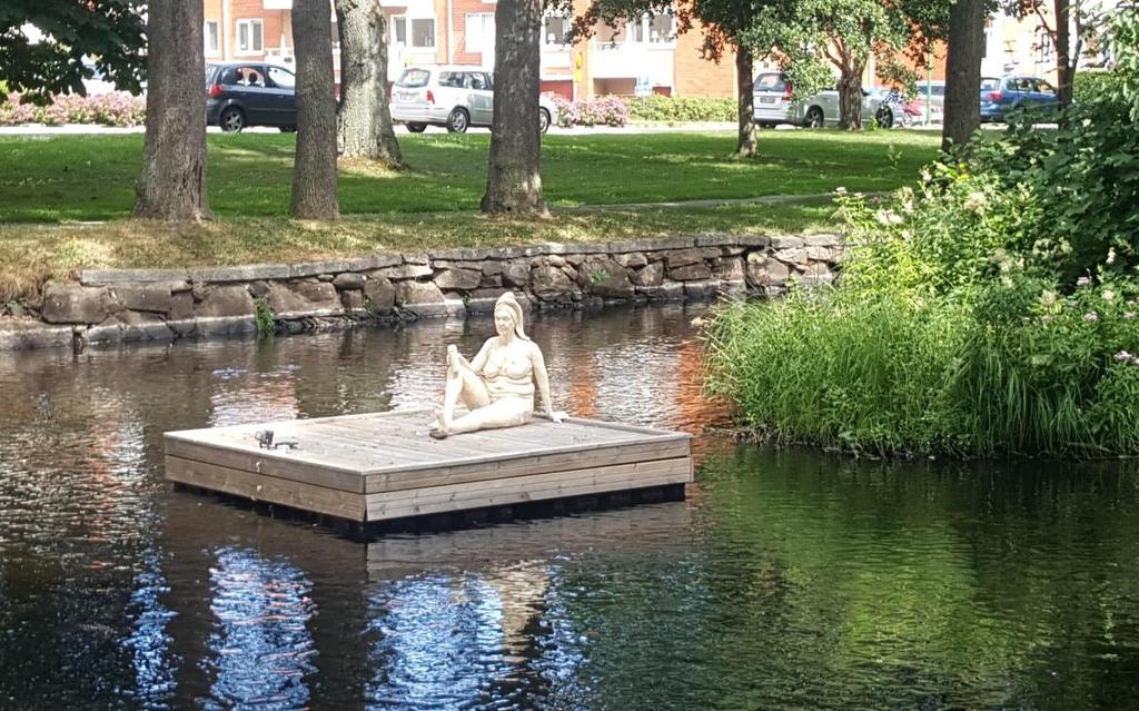 7/22 Kultur på lika villkor Kulturlivet ska präglas av en öppenhet vad gäller uttrycksformer. Vi ska säkerställa att alla grupper i samhället har tillgång till kultur på lika villkor.