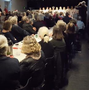 Meddela mellan den 25/11 9/12 att du kommer till Julfesten. Telefon 076-7884687 eller mejl spfonsala@telia.com Våra aktiviteter Måndagar 10:00 Helgfria måndagar. Promenader.