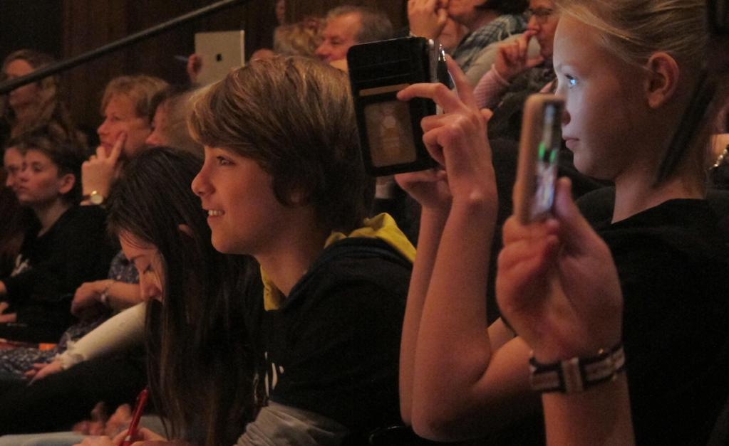 KOMMUNIKATION - MARKNADSFÖRING Antal marknadsförare i ett Kulturcrew kan variera och här kan också tekniker och värdar hjälpa till, då en del av uppgifterna görs i god tid innan arrangemanget.