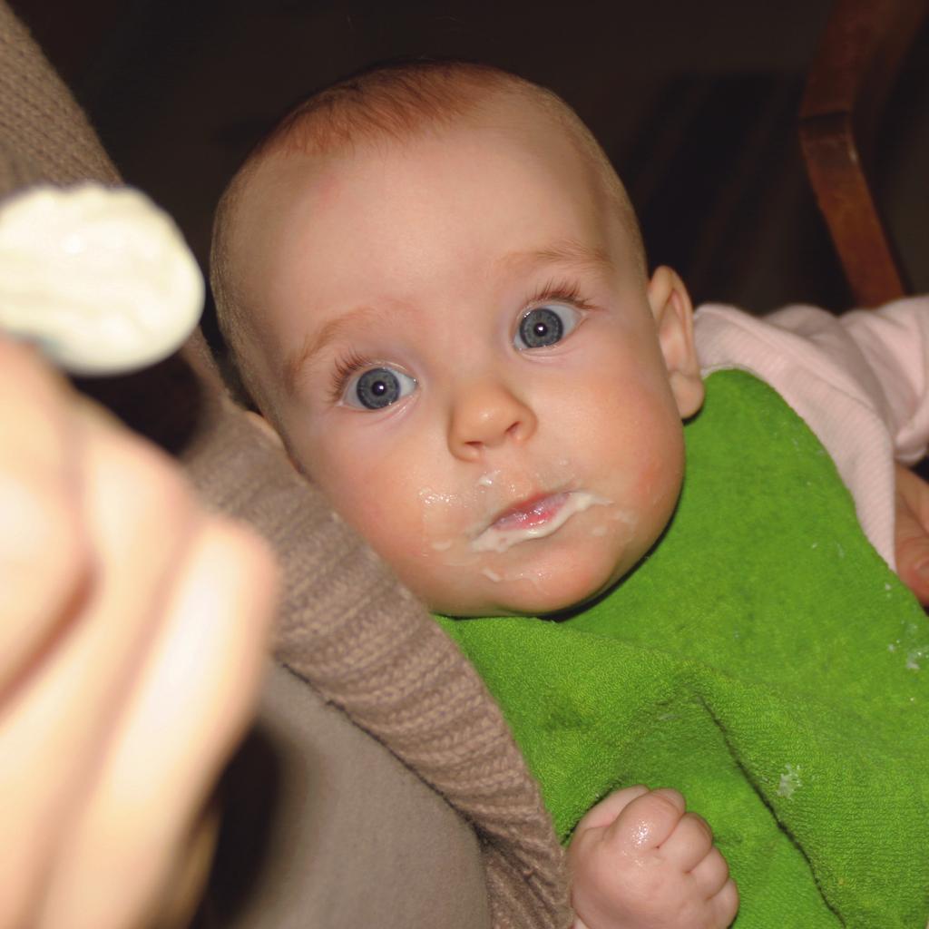 Visste du att när barnet äter startar ett syraangepp på tänderna som varar minst 30 minuter?