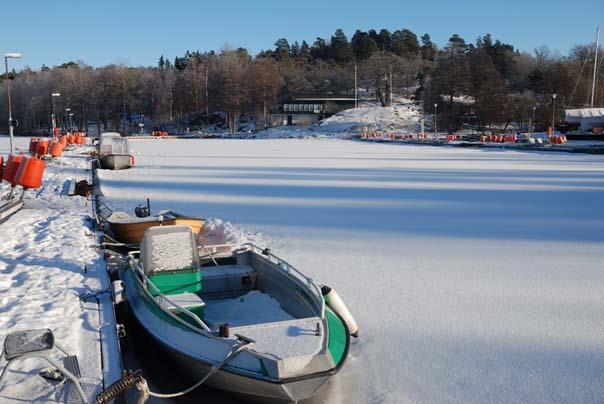 Dagordning 1. Mötets öppnande 2. Fråga om årsmötet är behörigen utlyst 3. Godkännande av dagordning 4. Val av två protokolljusterare tillika rösträknare 5.