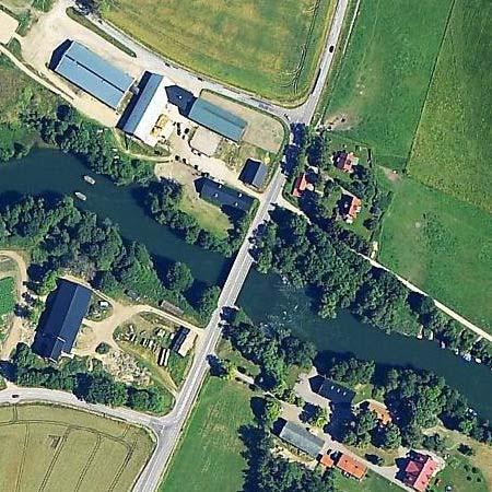 A.4 N.S. bygger en bro Fänrik N.S. är plutonchef för Krigsbro-5- plutonen i 2:e kompaniet vid Göta Ingenjörsregemente (Ing 2) i Eksjö, och således ansvarig för brobyggande.