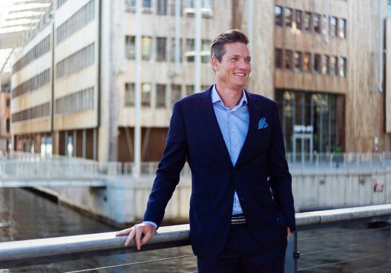 VD kommentar Investeringar börjar att ge goda resultat Vi avslutade kvartalet med att signera ett avtal med HSB för att automatisera deras verksamhet med AI-baserad fakturahantering.