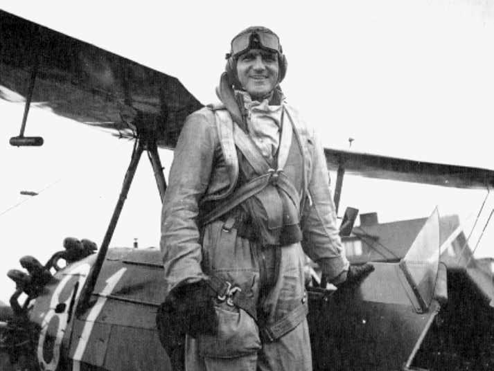 Blivande C F14 Christian Nilsson har landat på Halmstads flygplats. Flyget i Mickedala 75 år I sommar har det gått 75 år sedan F 14 startade sin verksamhet i Halmstad.