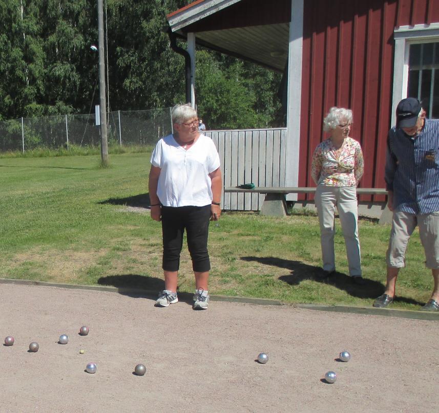 Att de ska vara så svårt att få till en vinst. Också i år vann Sjösalaget denna gång med 6-3. Det hjälpte inte trots en påhejande supporterskara.