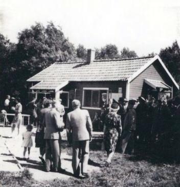 mycket väl vara ett torp tillhörande denna gård. Av min farbror Axel Mörck fick jag veta att Karna arbetat på Fulltofta gods. Det var dock bara namnet Karna som var rätt.