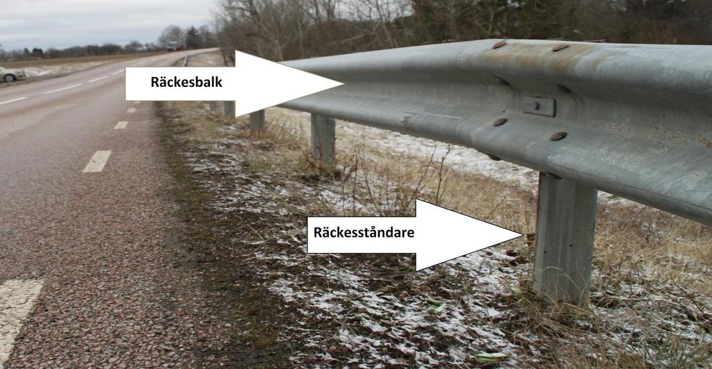 statliga vägnätet. Enbart betongräcken med 7,5 % har ett mindre bestånd än rörräcken (Boethius m.fl., 2012, s. 19).