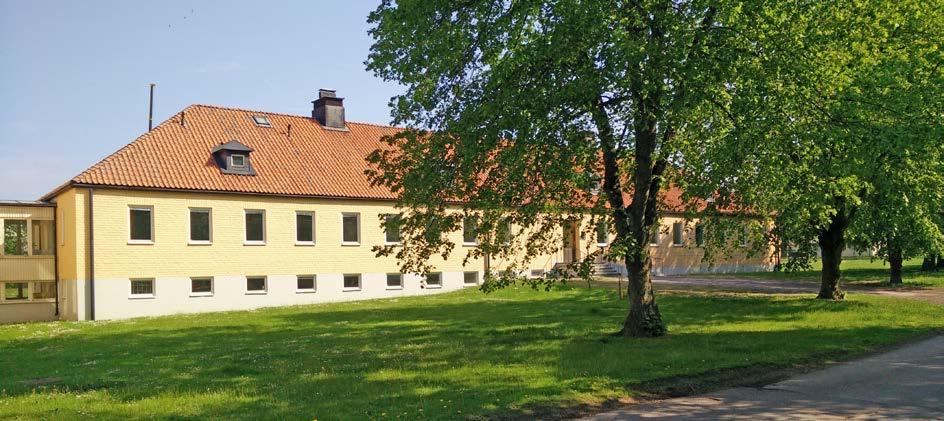Samtliga institutionsbyggnader i området kommer från tidsperioden mellan 1900 och 1971 och är uppförda med i stort sett samma byggteknik.