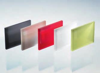 40 Produkt: Deglas XT hochglänzend Formatplatten Deglas XT Hochglänzend Ihr Extra für den besonderen Blickfang. Deglas XT Hochglänzend lässt alle anderen Werkstoffe matt und stumpf aussehen.