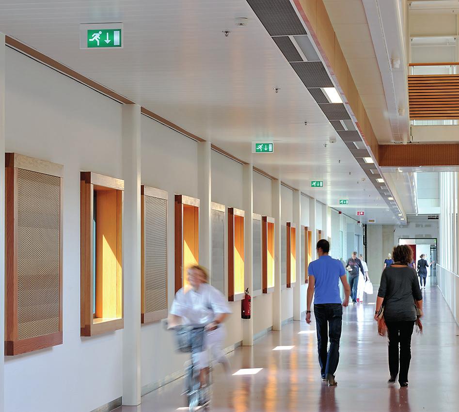 Excellum2 Specialanpassat ljusstyrningssystem, för både små och stora installationer Lätt att sköta och använda Säkerställer flexibilitet och komfort Sparar