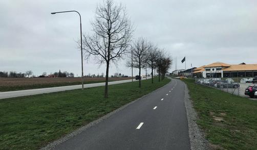 Nya cykelvägar är: PONNYGATAN En ny gång- och cykelbana har byggts längs Ponnygatans norra sida, totalt 100 meter.